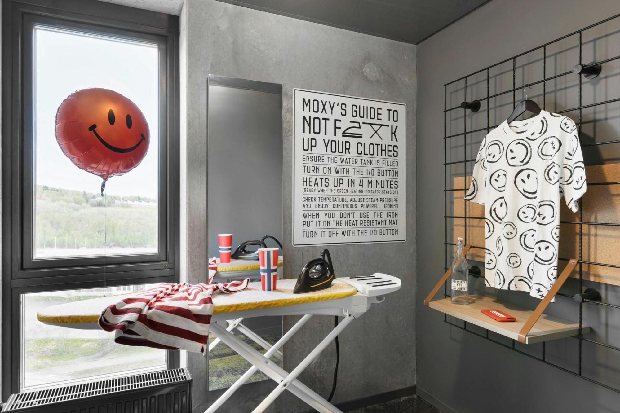 Готель Moxy Тромсе Екстер'єр фото