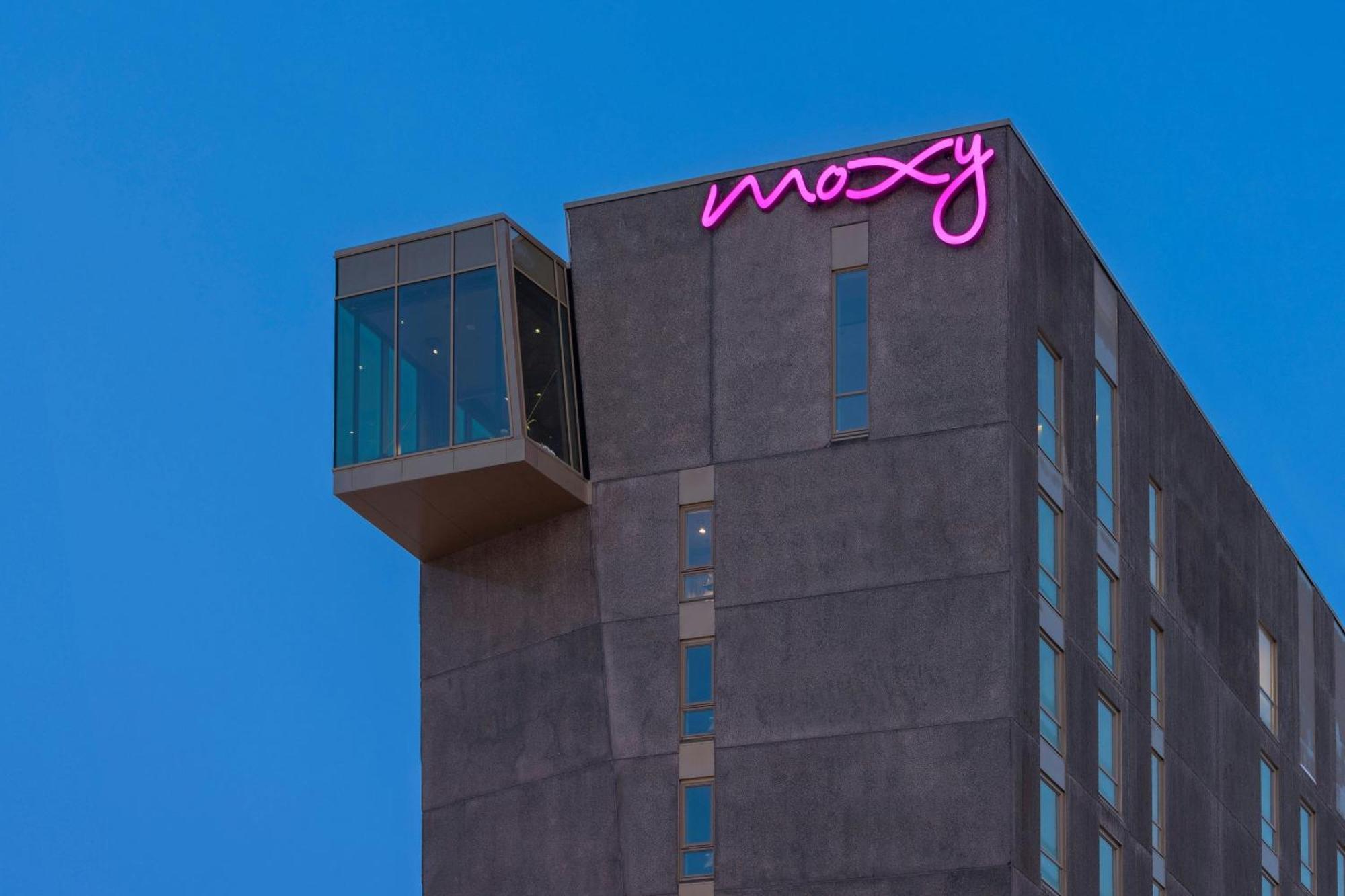 Готель Moxy Тромсе Екстер'єр фото